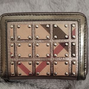 Burberry wallet card